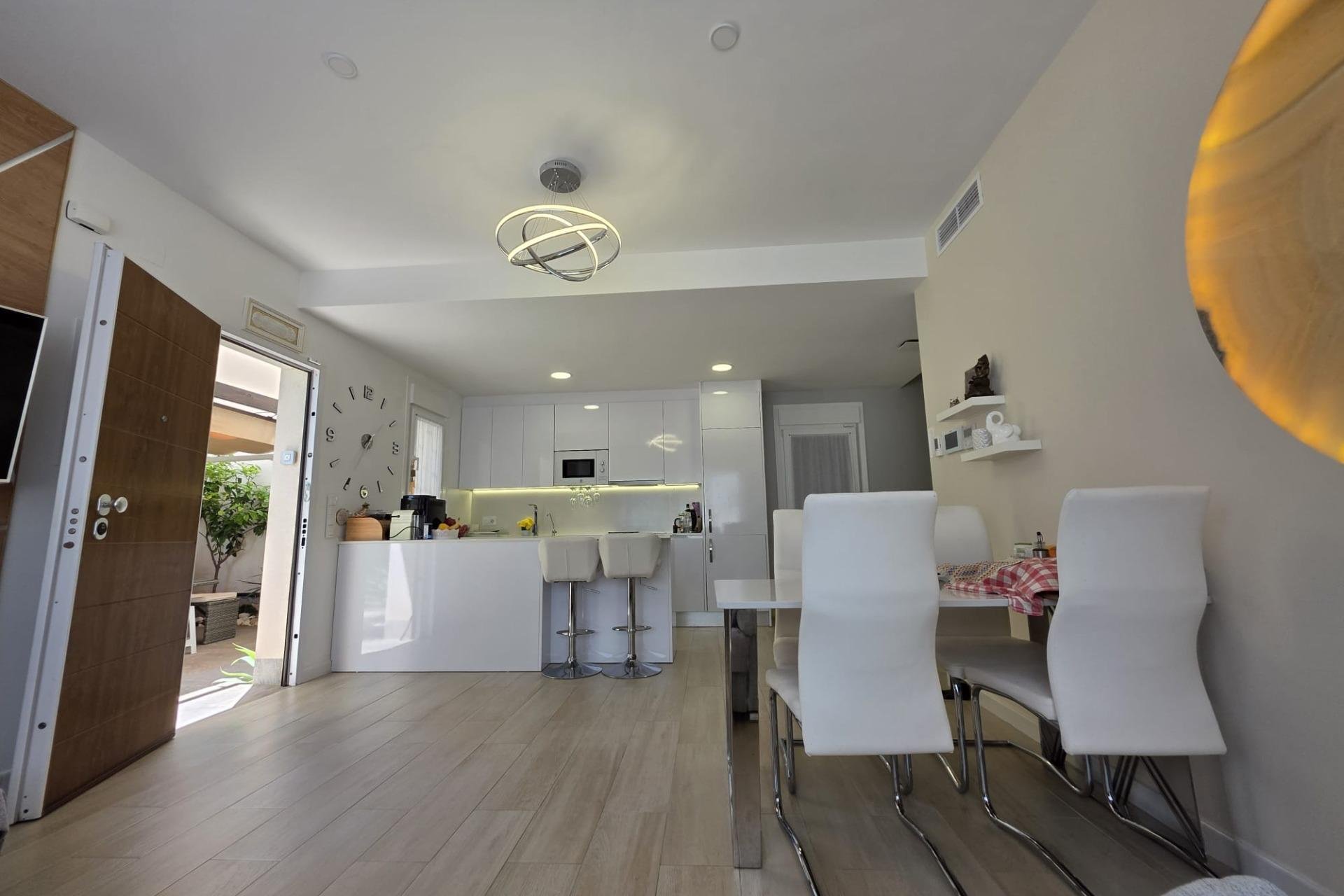 Herverkoop - Villa -
Pilar de la Horadada - Zona Pueblo