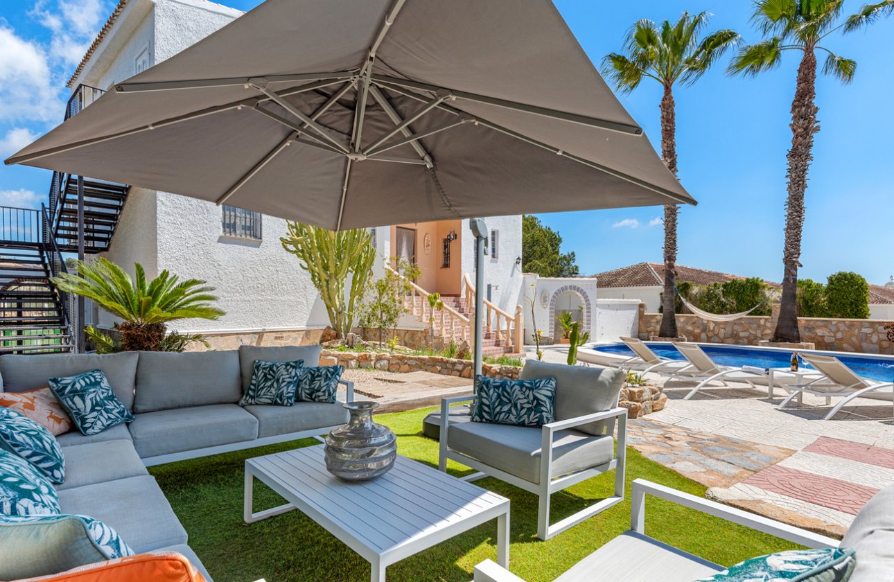 Herverkoop - Villa -
Pinar de Campoverde - Costa Blanca