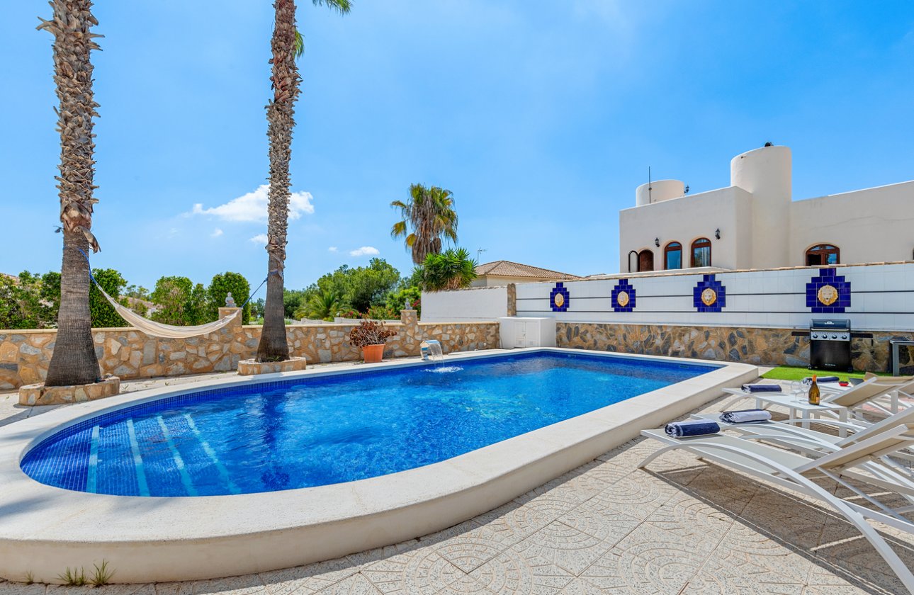 Herverkoop - Villa -
Pinar de Campoverde - Costa Blanca