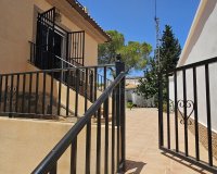 Herverkoop - Villa -
Pinar de Campoverde - Inland