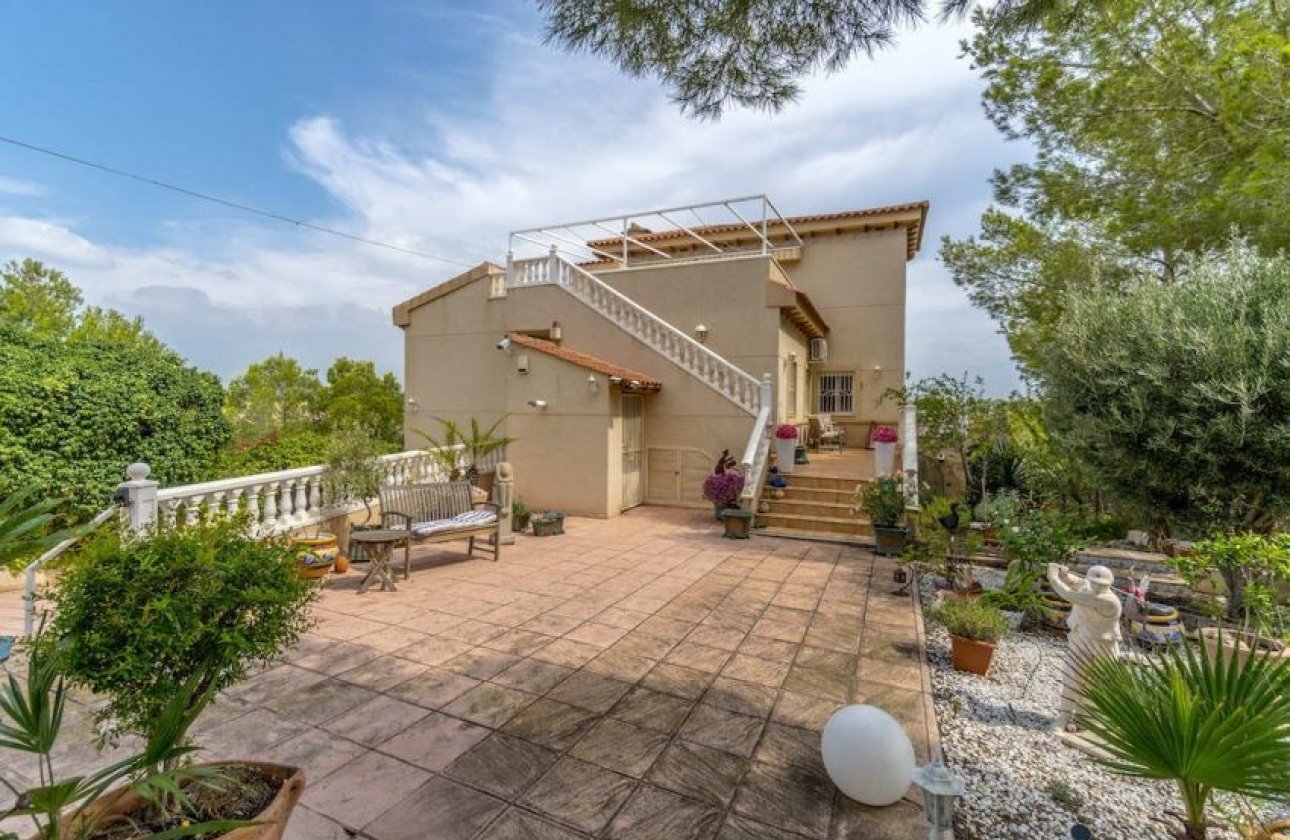 Herverkoop - Villa -
Pinar de Campoverde - Inland