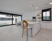 Herverkoop - Villa -
Pinar de Campoverde - Inland