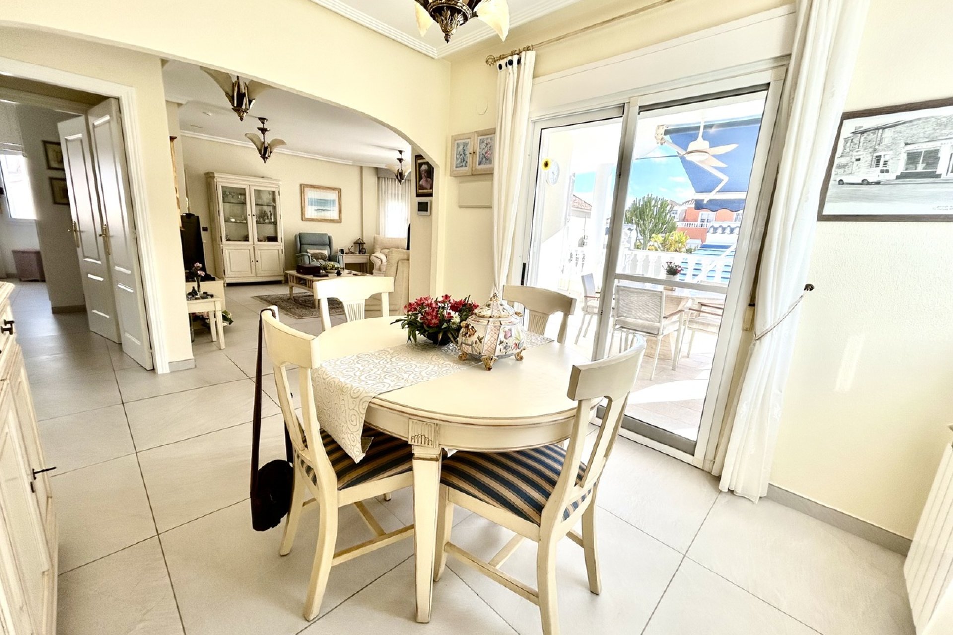 Herverkoop - Villa -
Pinar de Campoverde - Inland