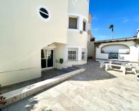 Herverkoop - Villa -
Pinar de Campoverde - Inland