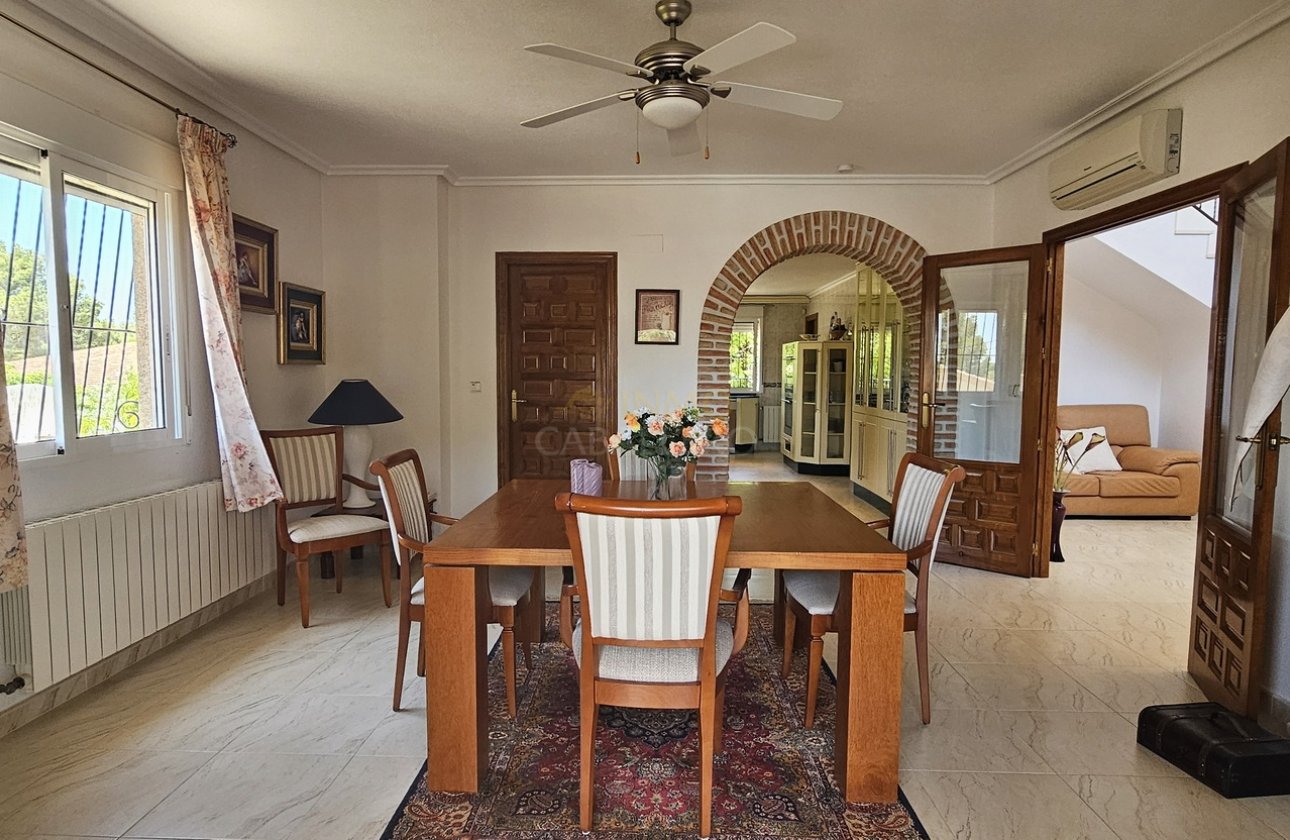 Herverkoop - Villa -
Pinar de Campoverde - Inland