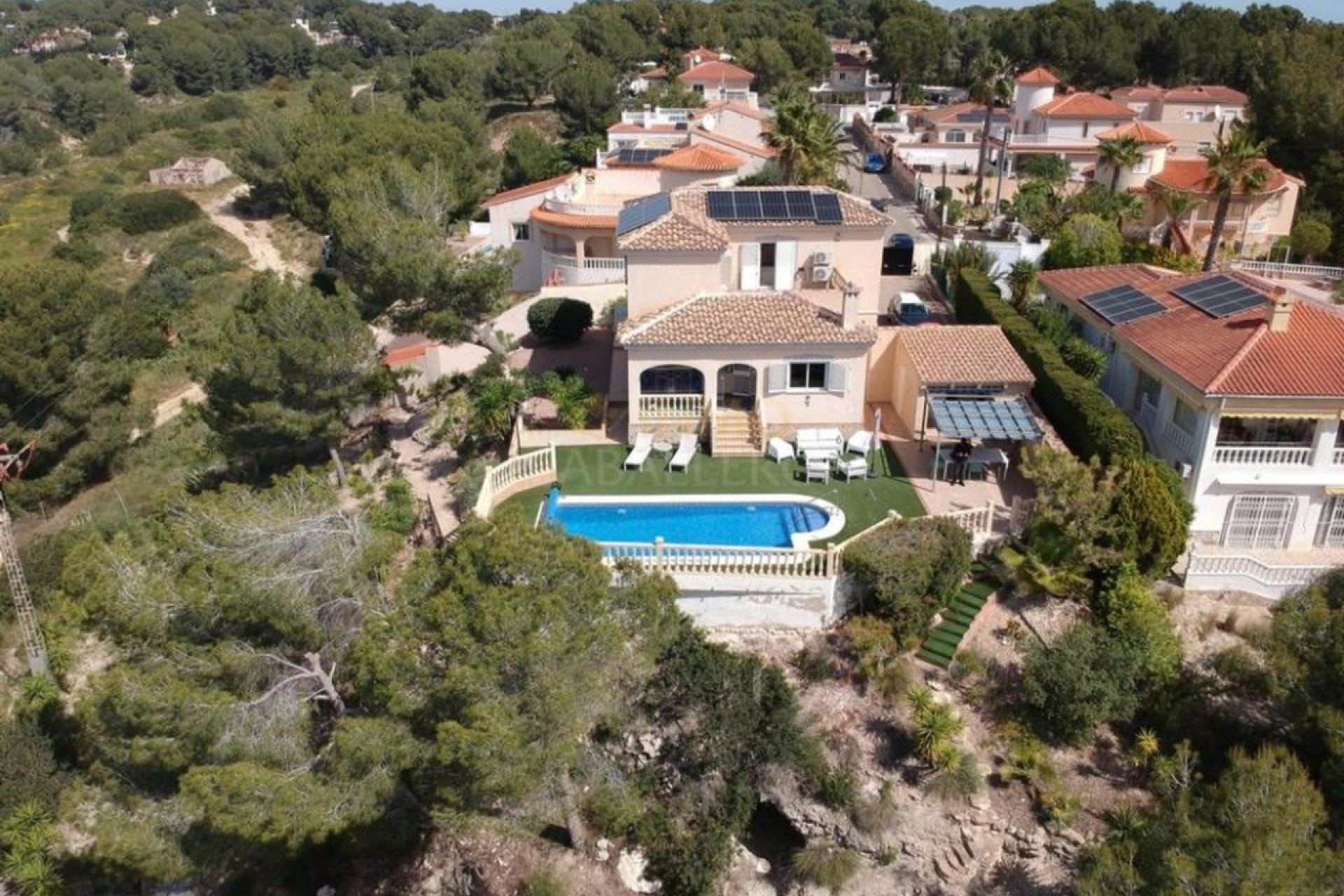 Herverkoop - Villa -
Pinar de Campoverde - Inland
