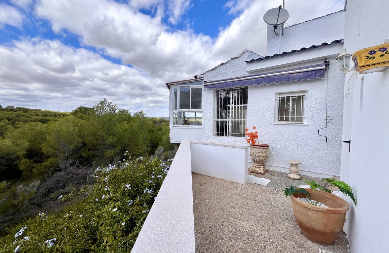 Herverkoop - Villa -
Pinar de Campoverde - Inland