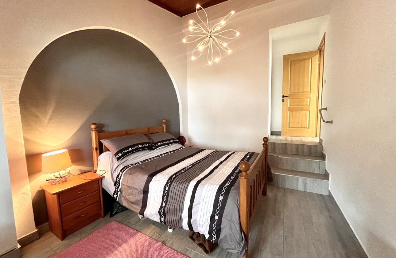 Herverkoop - Villa -
Pinar de Campoverde - Inland