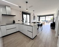 Herverkoop - Villa -
Playa Flamenca - Costa Blanca