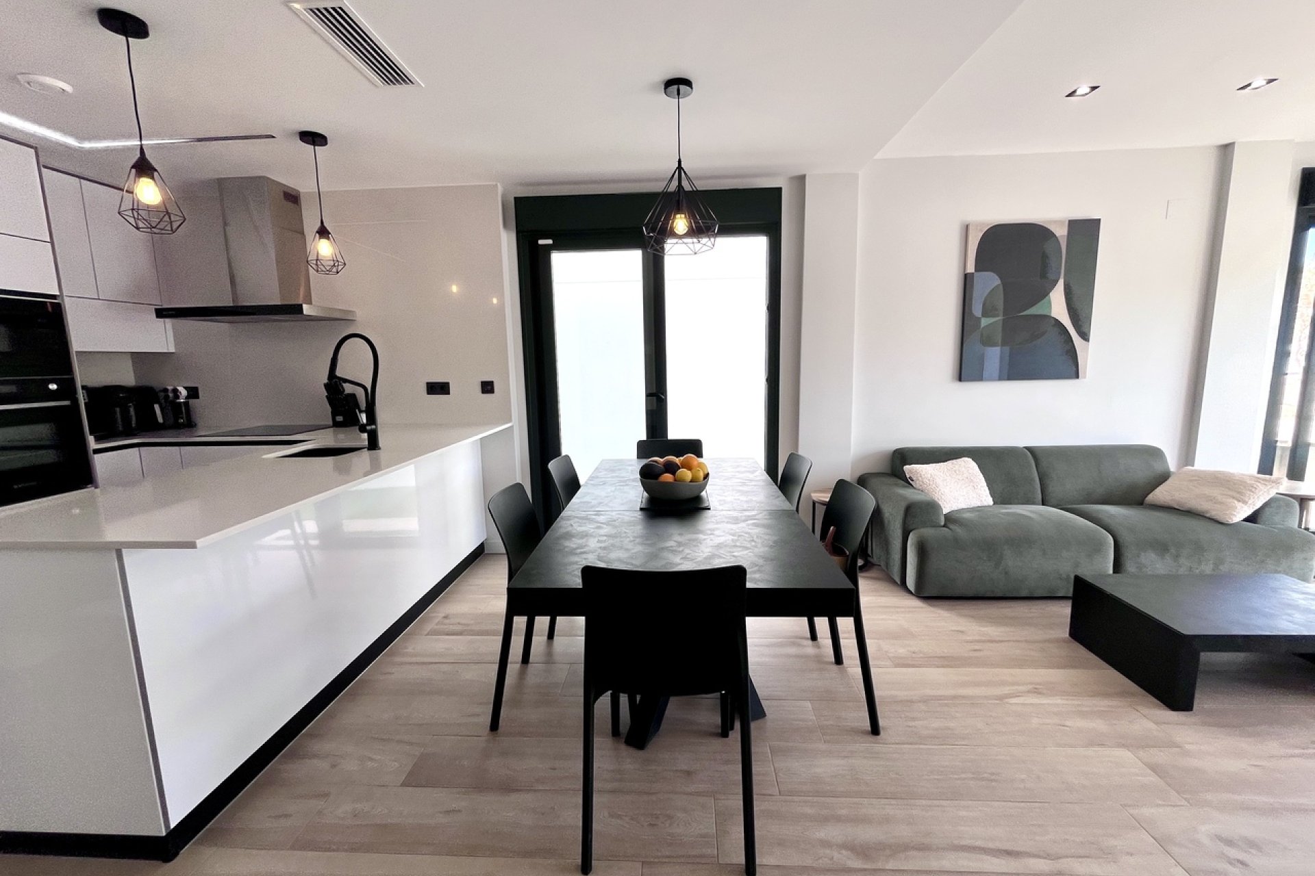 Herverkoop - Villa -
Playa Flamenca - Costa Blanca