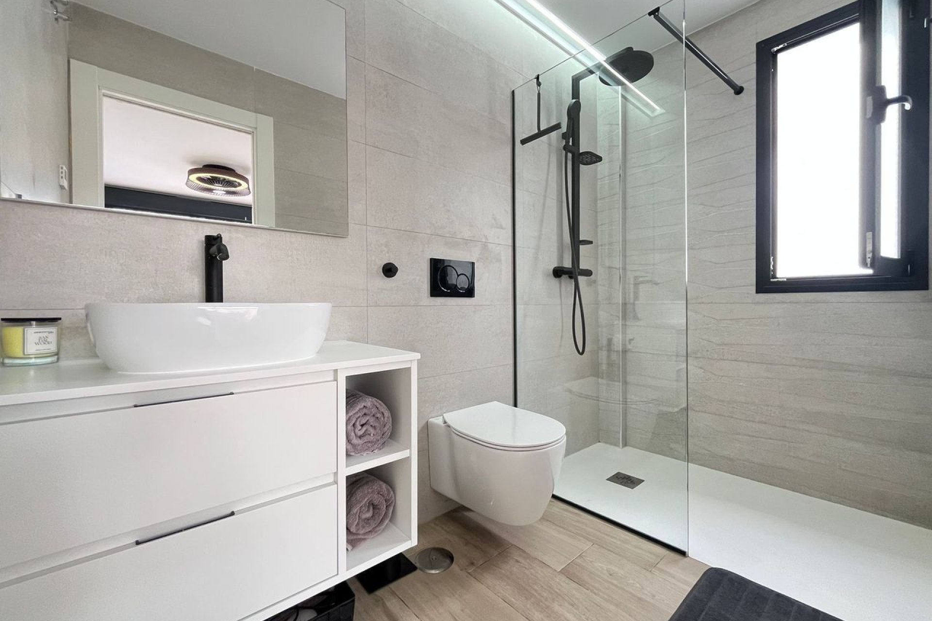 Herverkoop - Villa -
Playa Flamenca - Costa Blanca