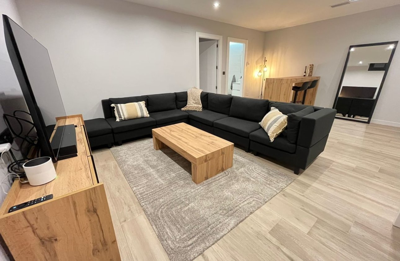 Herverkoop - Villa -
Playa Flamenca - Costa Blanca