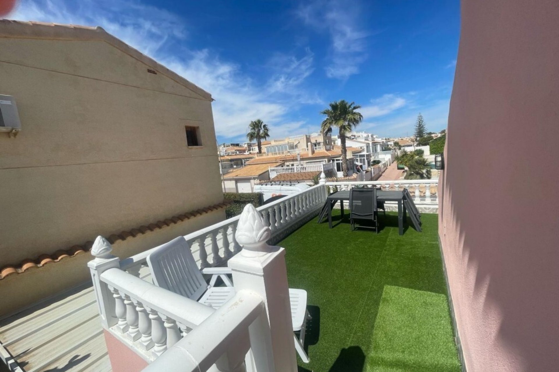 Herverkoop - Villa -
Playa Flamenca - Costa Blanca