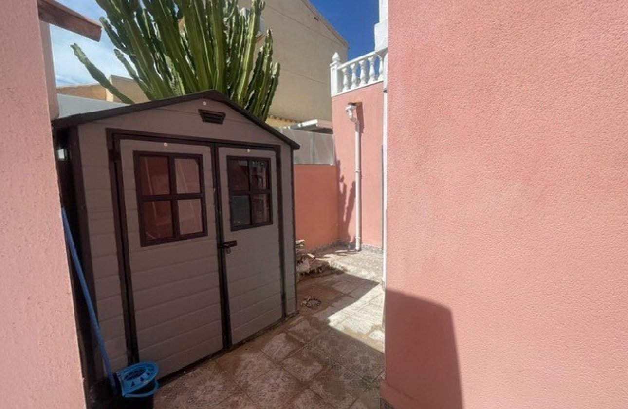 Herverkoop - Villa -
Playa Flamenca - Costa Blanca