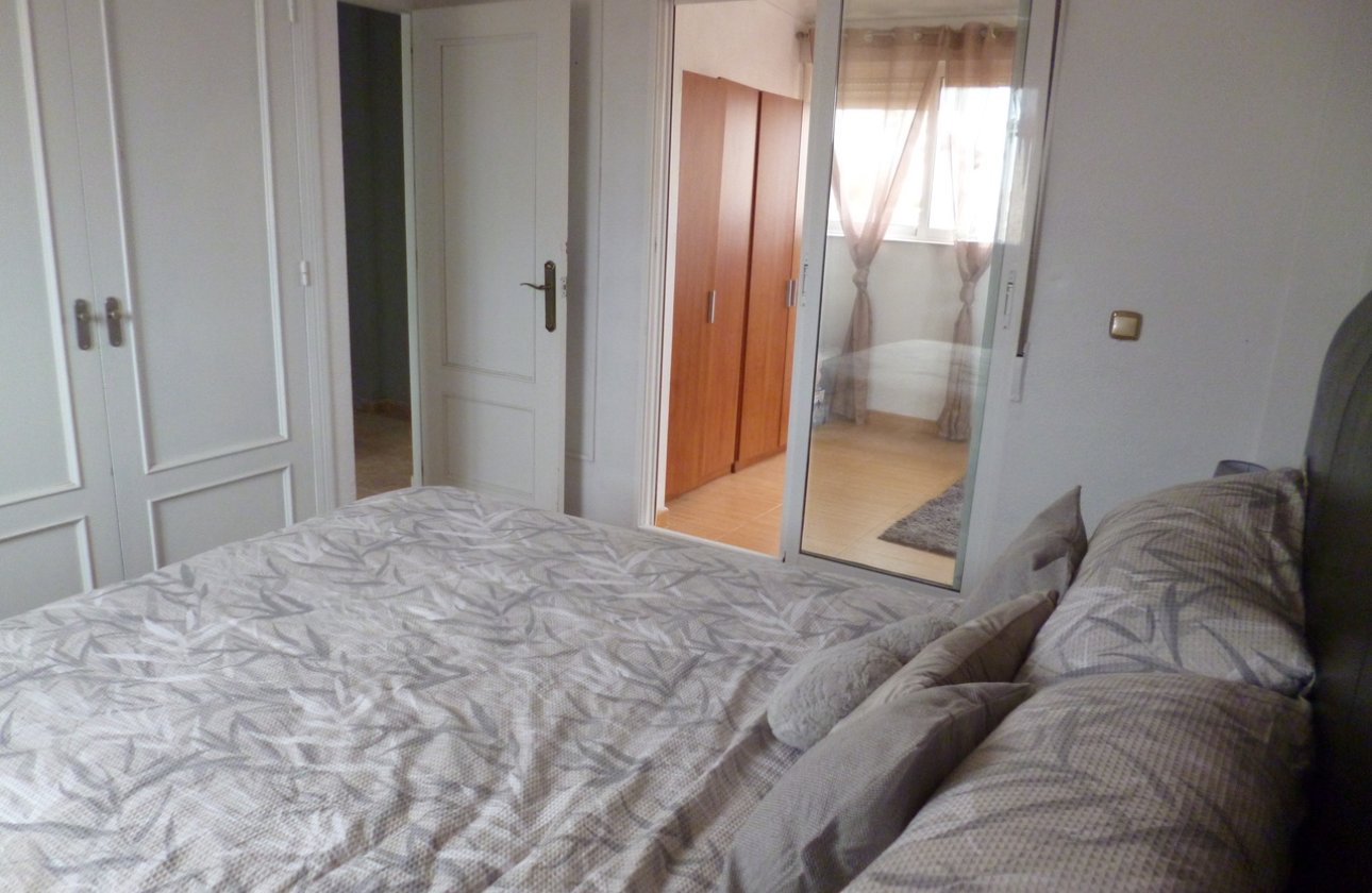 Herverkoop - Villa -
Playa Flamenca - Costa Blanca