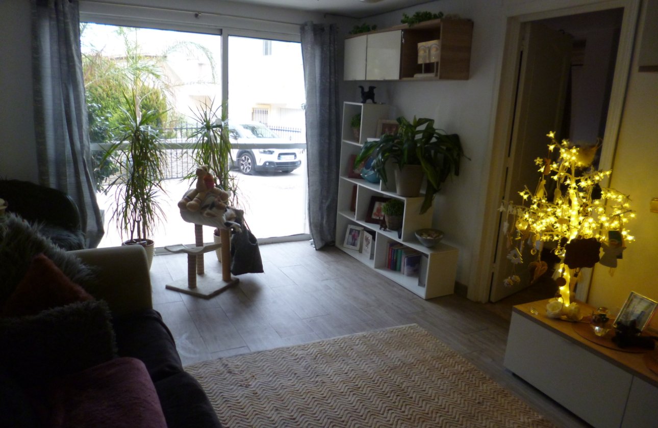 Herverkoop - Villa -
Playa Flamenca - Costa Blanca