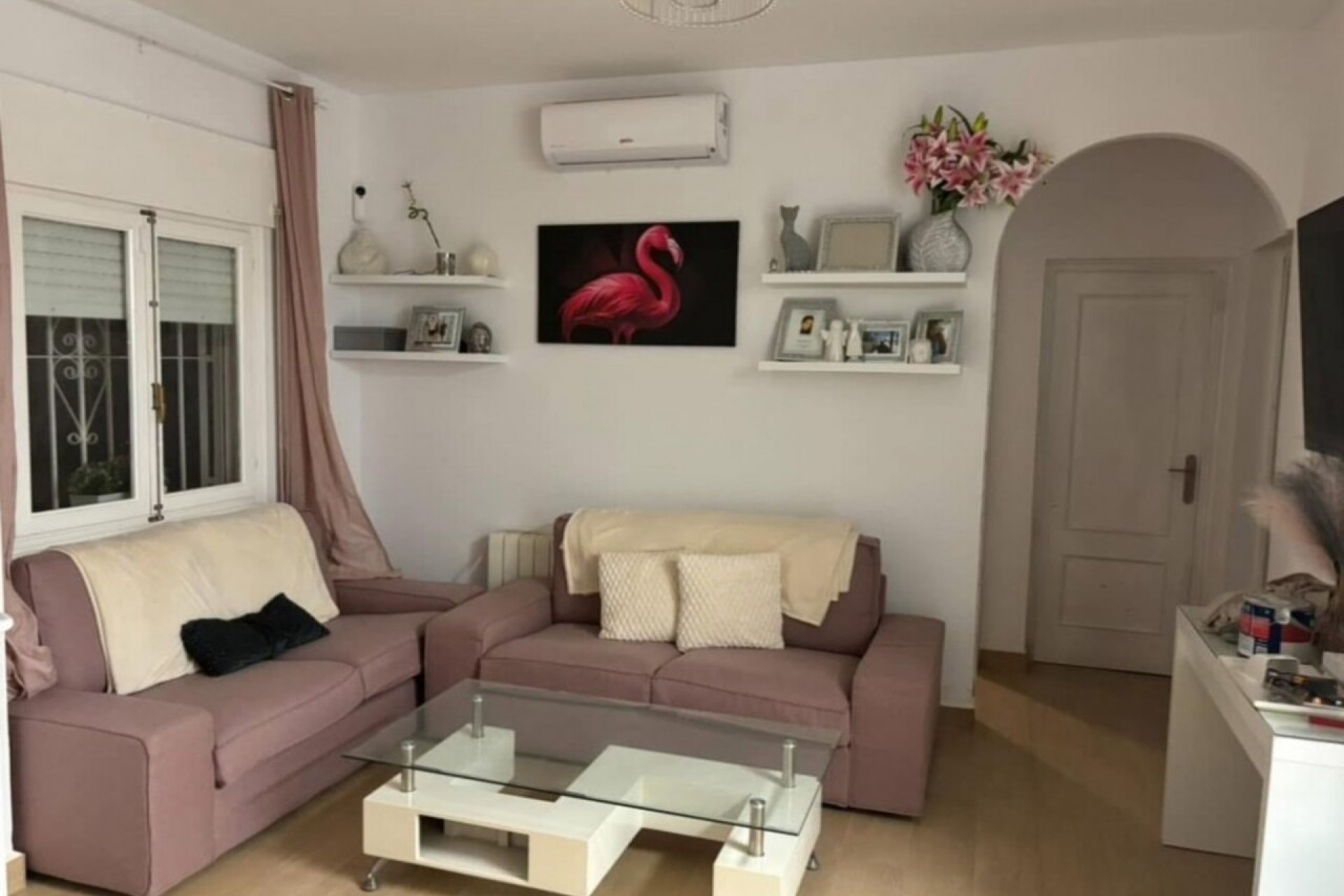 Herverkoop - Villa -
Playa Flamenca - Costa Blanca