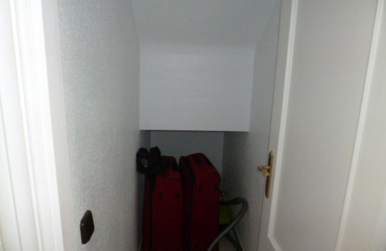 Herverkoop - Villa -
Playa Flamenca - Costa Blanca