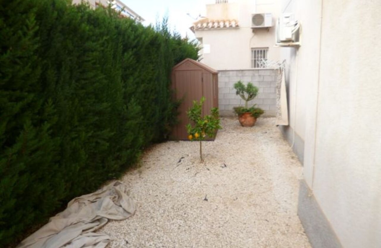 Herverkoop - Villa -
Playa Flamenca - Costa Blanca