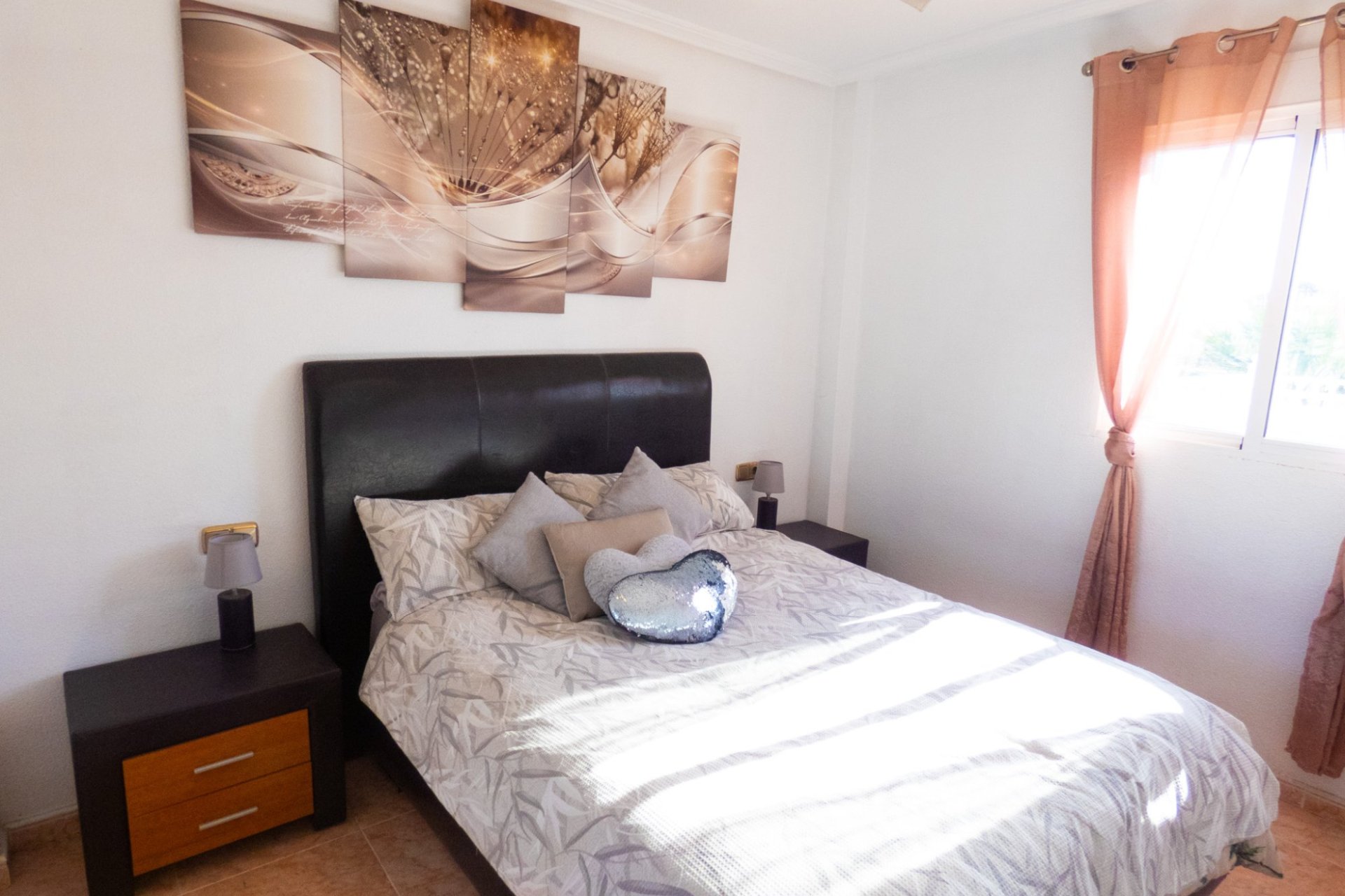 Herverkoop - Villa -
Playa Flamenca - Costa Blanca