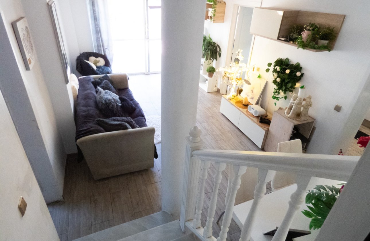 Herverkoop - Villa -
Playa Flamenca - Costa Blanca