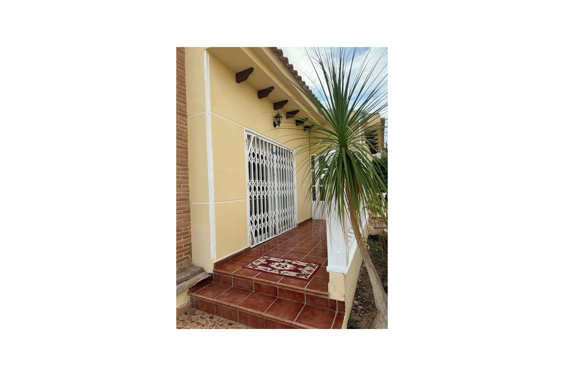 Herverkoop - Villa -
Playa Flamenca - Costa Blanca