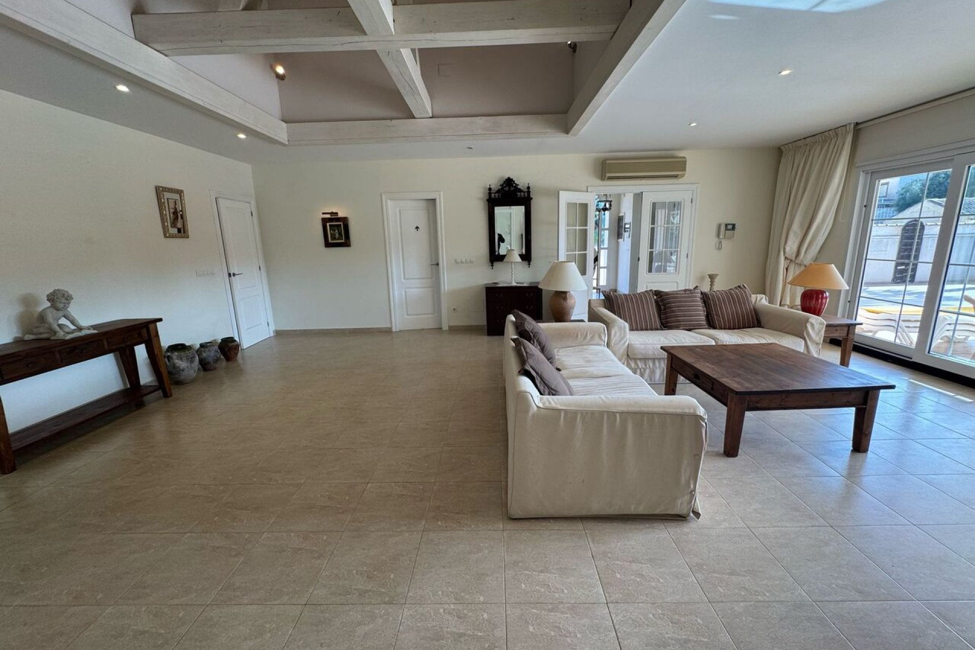 Herverkoop - Villa -
Playa Flamenca - Costa Blanca