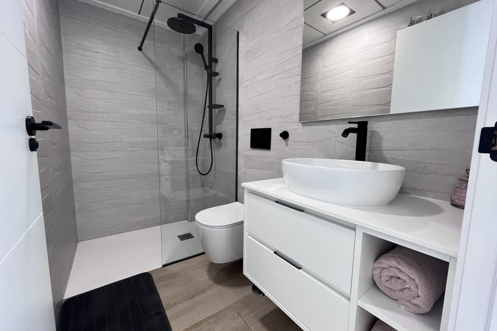 Herverkoop - Villa -
Punta Prima - Costa Blanca