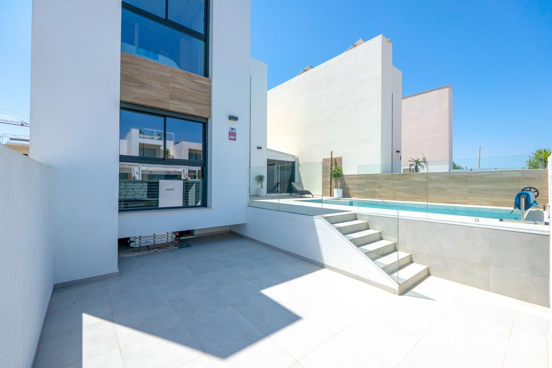 Herverkoop - Villa -
Rojales - Benimar