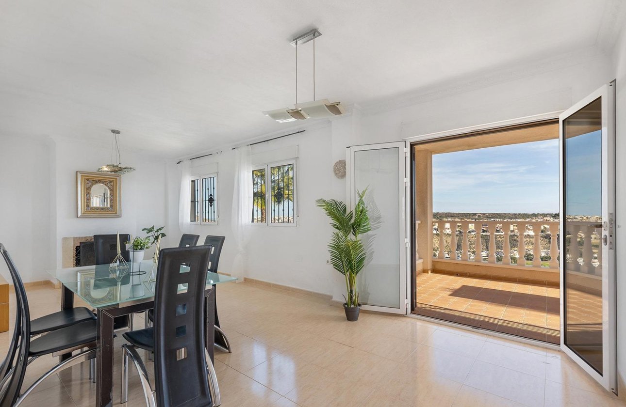 Herverkoop - Villa -
Rojales - Campo De Golf La Marquesa