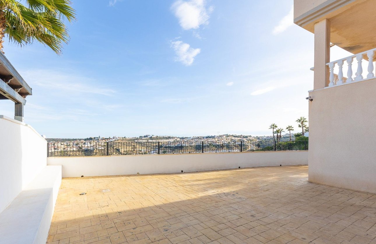 Herverkoop - Villa -
Rojales - Campo De Golf La Marquesa