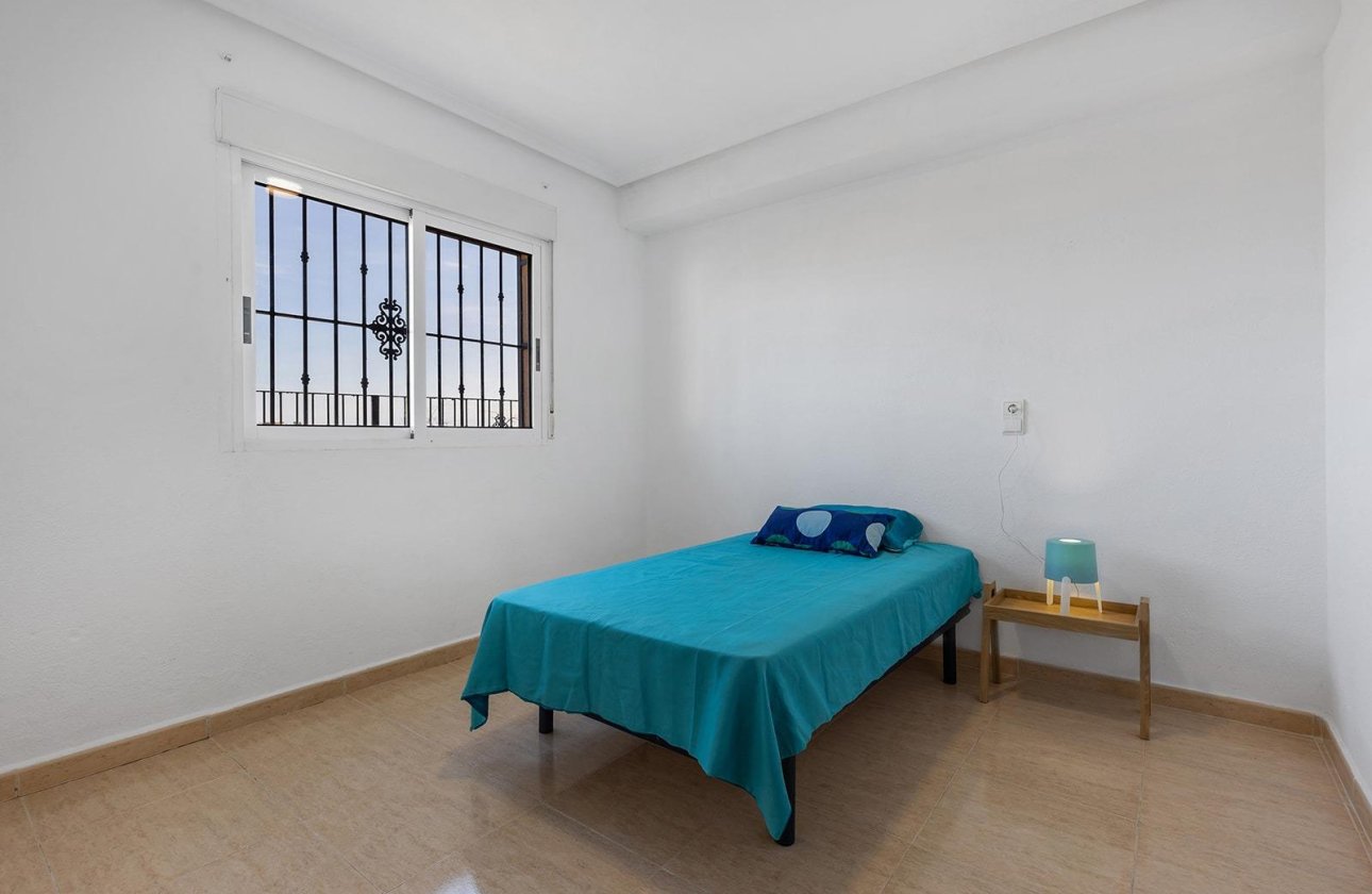 Herverkoop - Villa -
Rojales - Campo De Golf La Marquesa