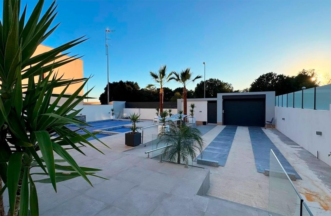 Herverkoop - Villa -
Rojales - Ciudad Quesada