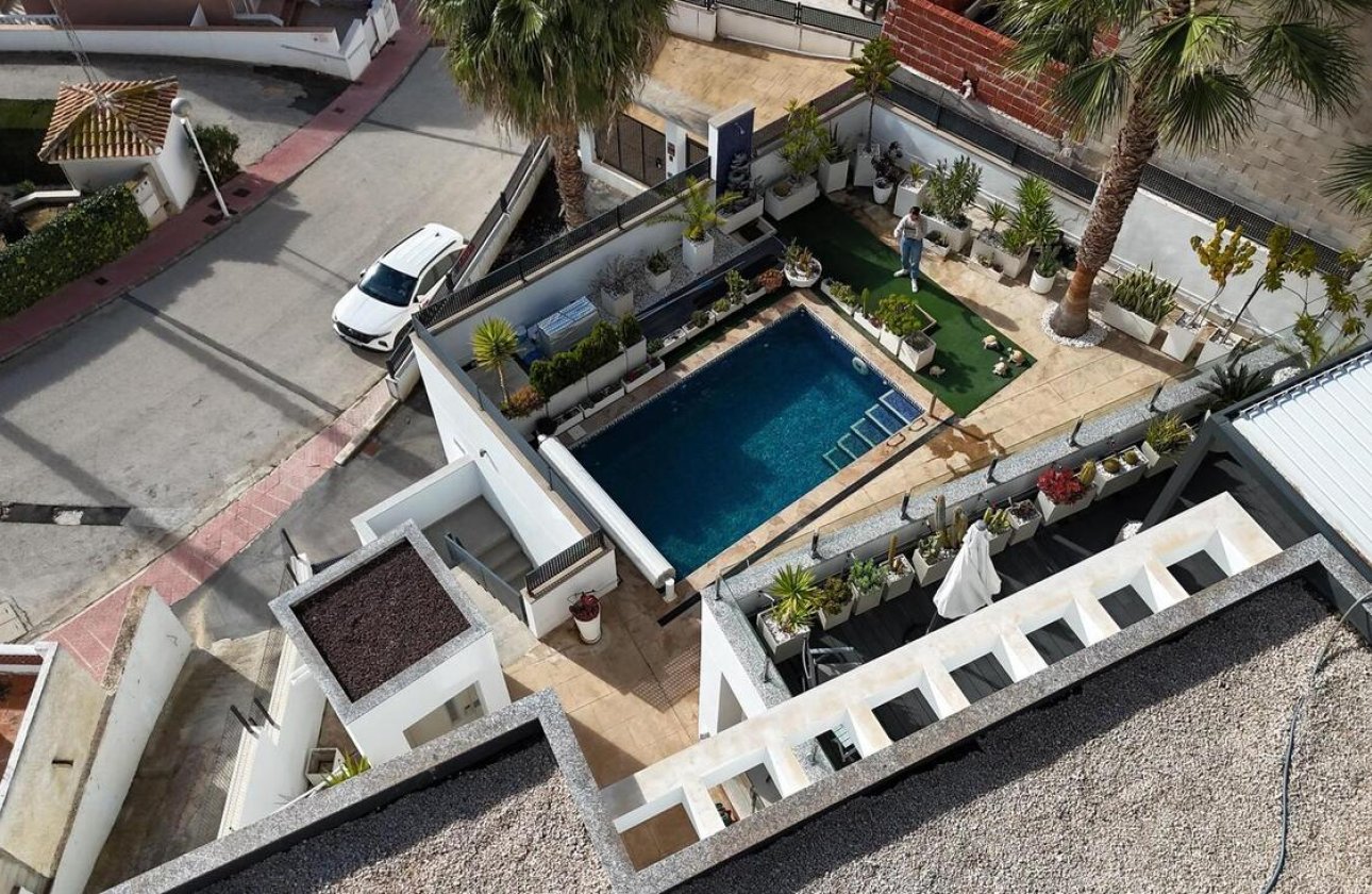 Herverkoop - Villa -
Rojales - Costa Blanca