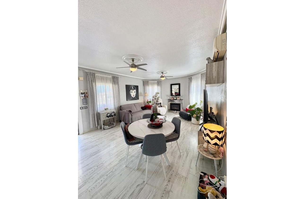 Herverkoop - Villa -
Rojales - Costa Blanca