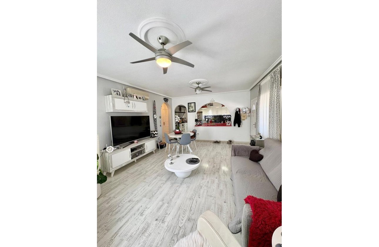 Herverkoop - Villa -
Rojales - Costa Blanca