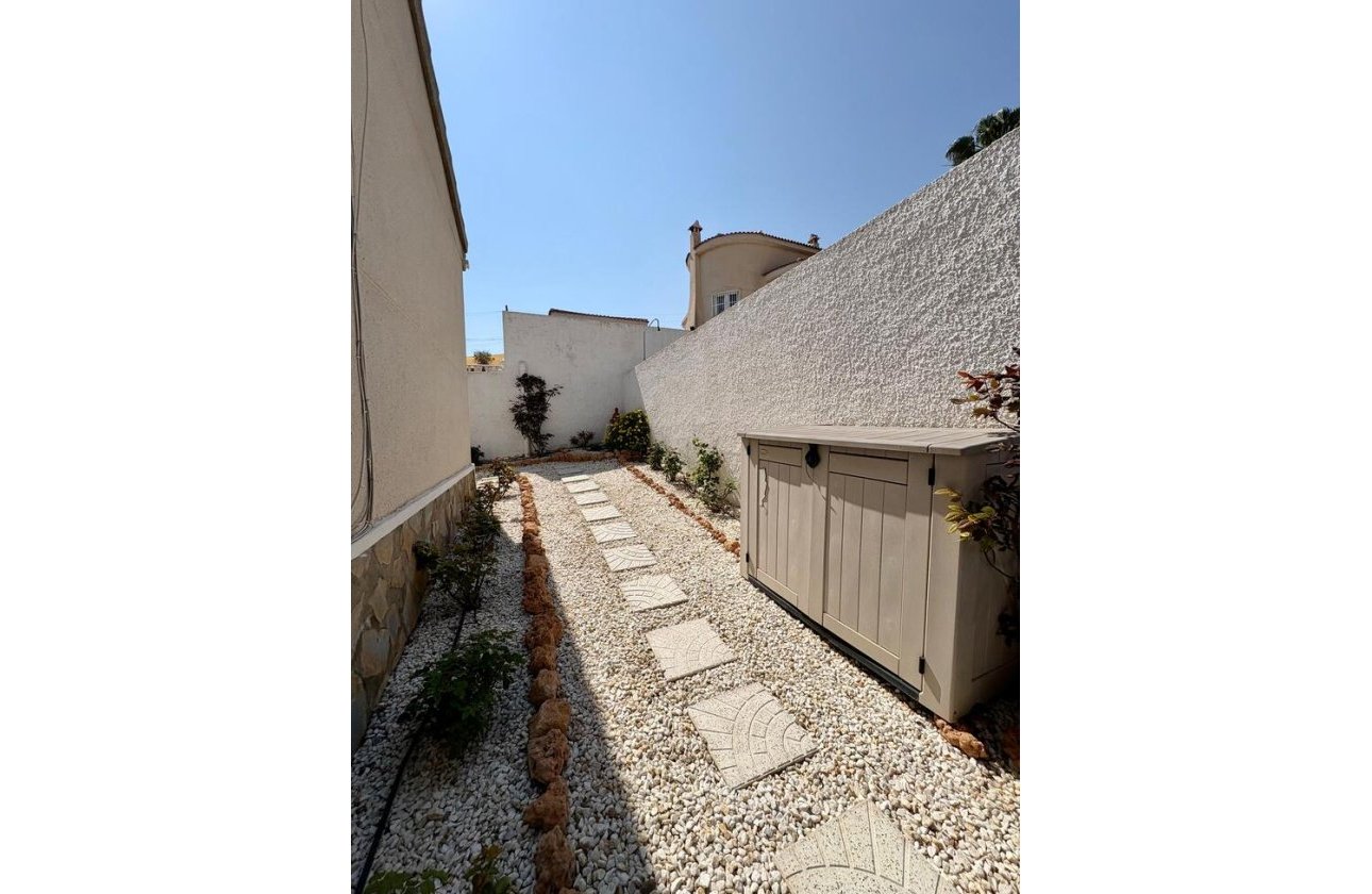 Herverkoop - Villa -
Rojales - Costa Blanca