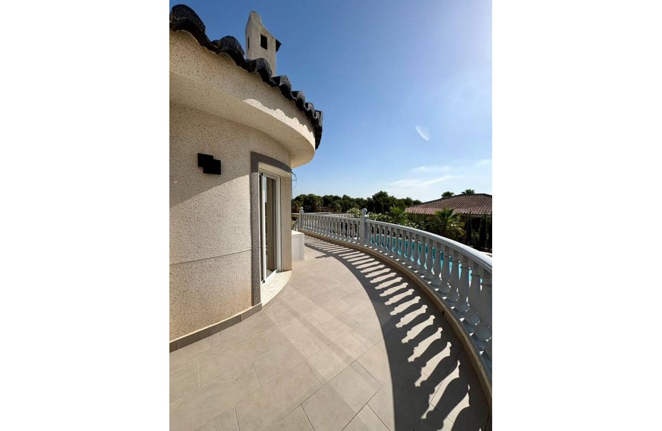 Herverkoop - Villa -
Rojales - Costa Blanca