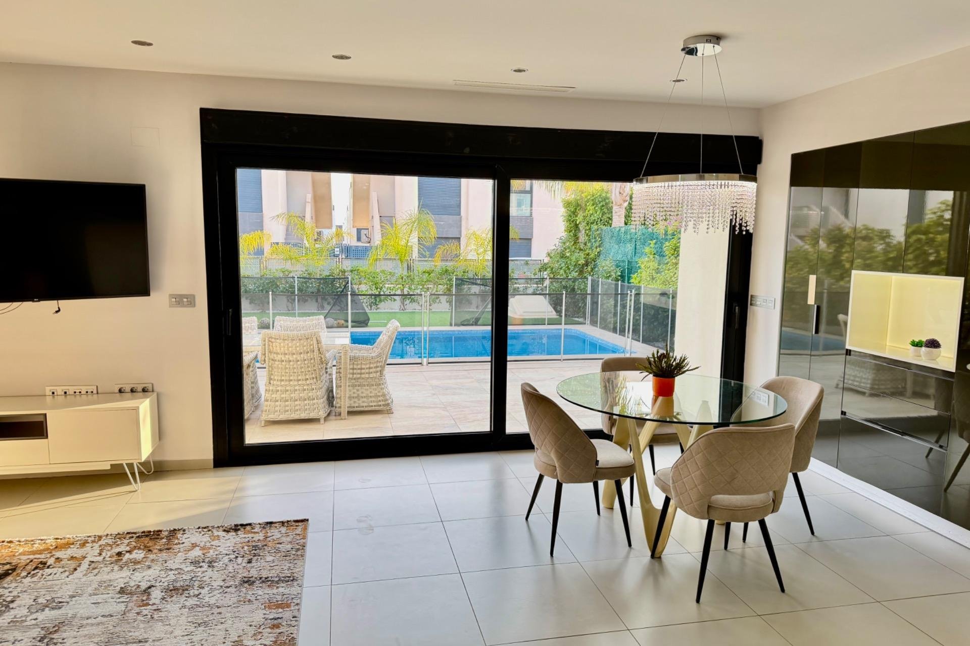 Herverkoop - Villa -
Rojales - Cuidad Quesada