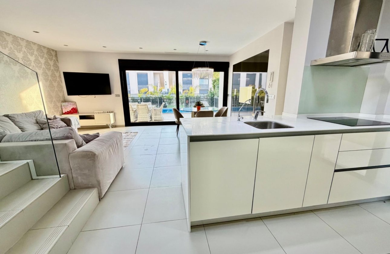 Herverkoop - Villa -
Rojales - Cuidad Quesada