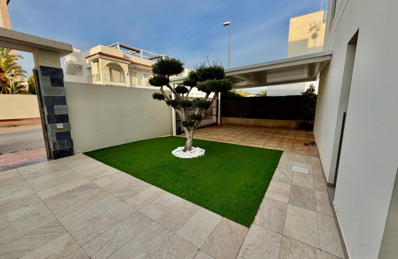 Herverkoop - Villa -
Rojales - Cuidad Quesada