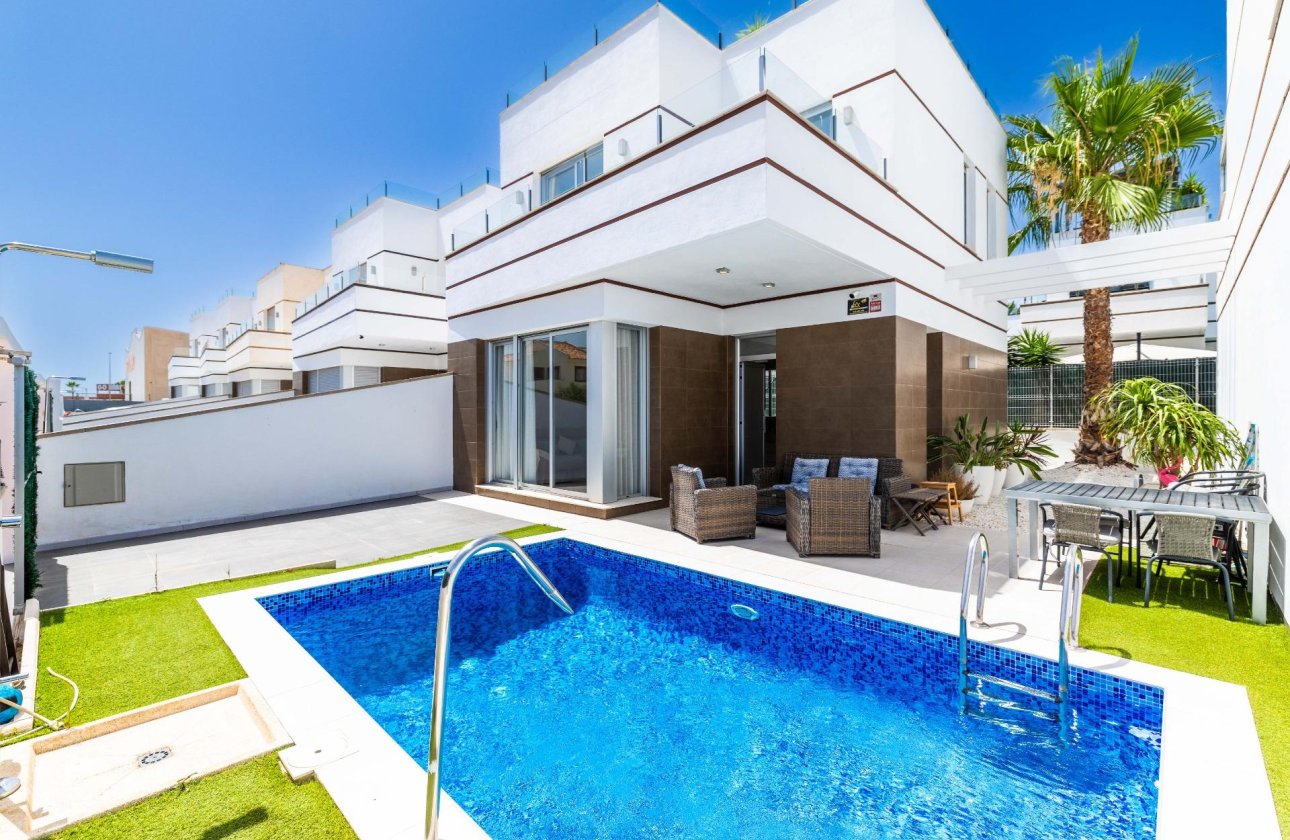 Herverkoop - Villa -
Rojales - Doña Pepa