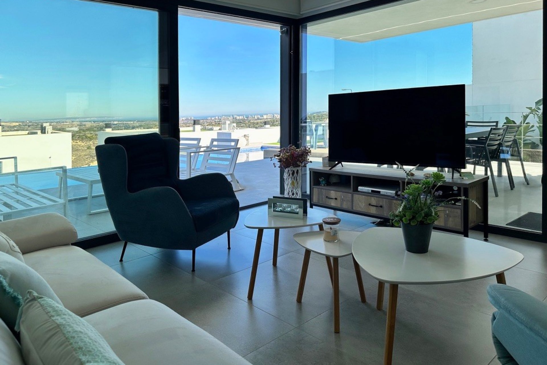 Herverkoop - Villa -
Rojales - Inland