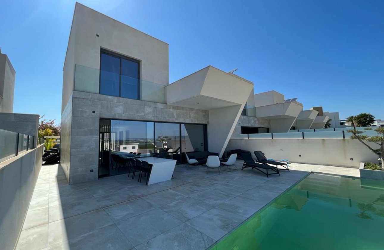 Herverkoop - Villa -
Rojales - Inland