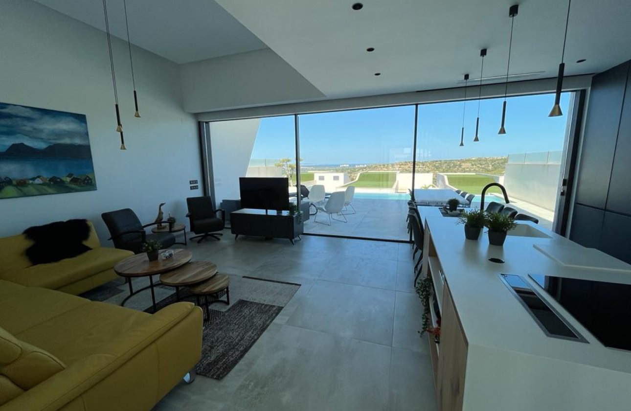 Herverkoop - Villa -
Rojales - Inland