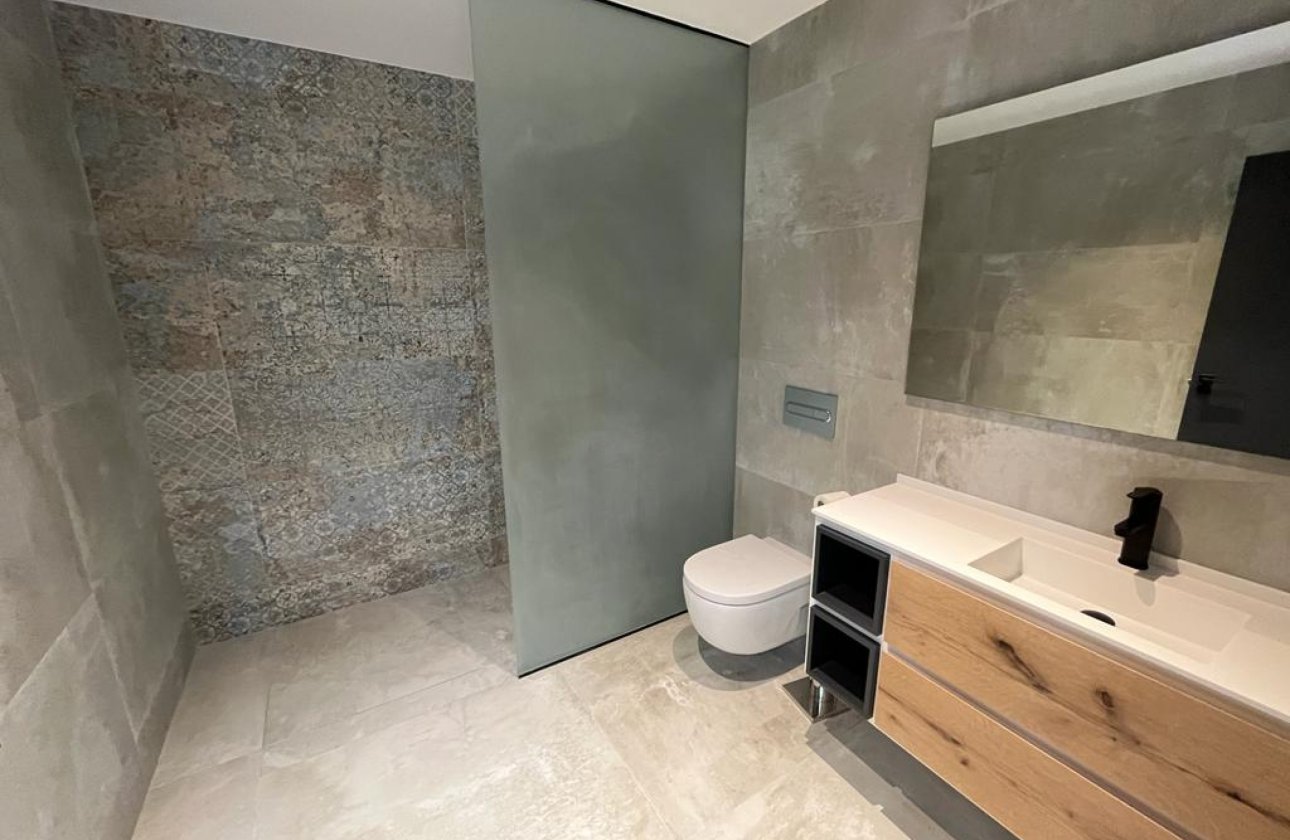 Herverkoop - Villa -
Rojales - Inland