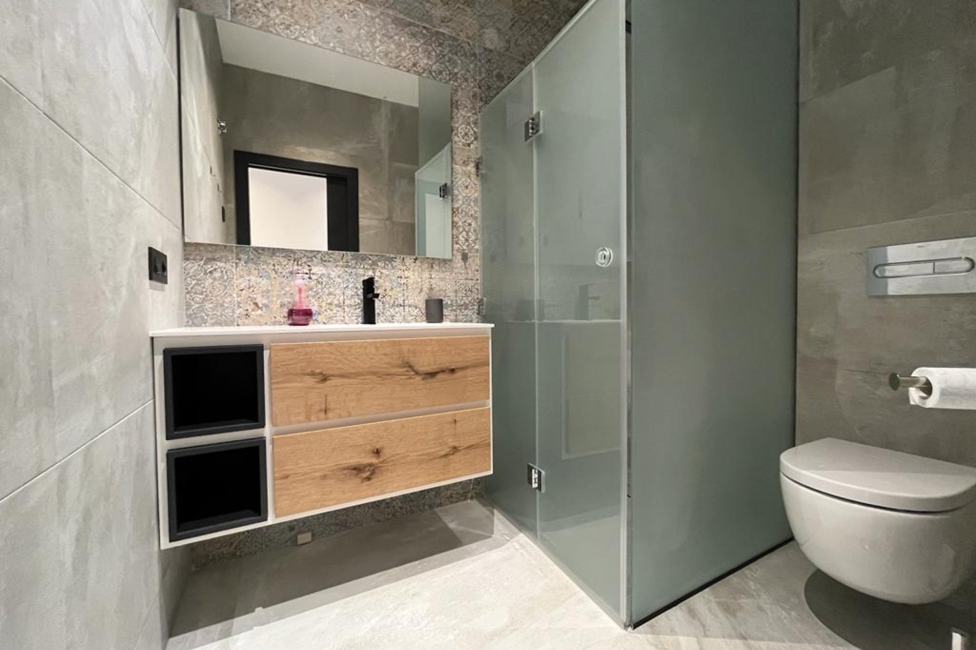 Herverkoop - Villa -
Rojales - Inland