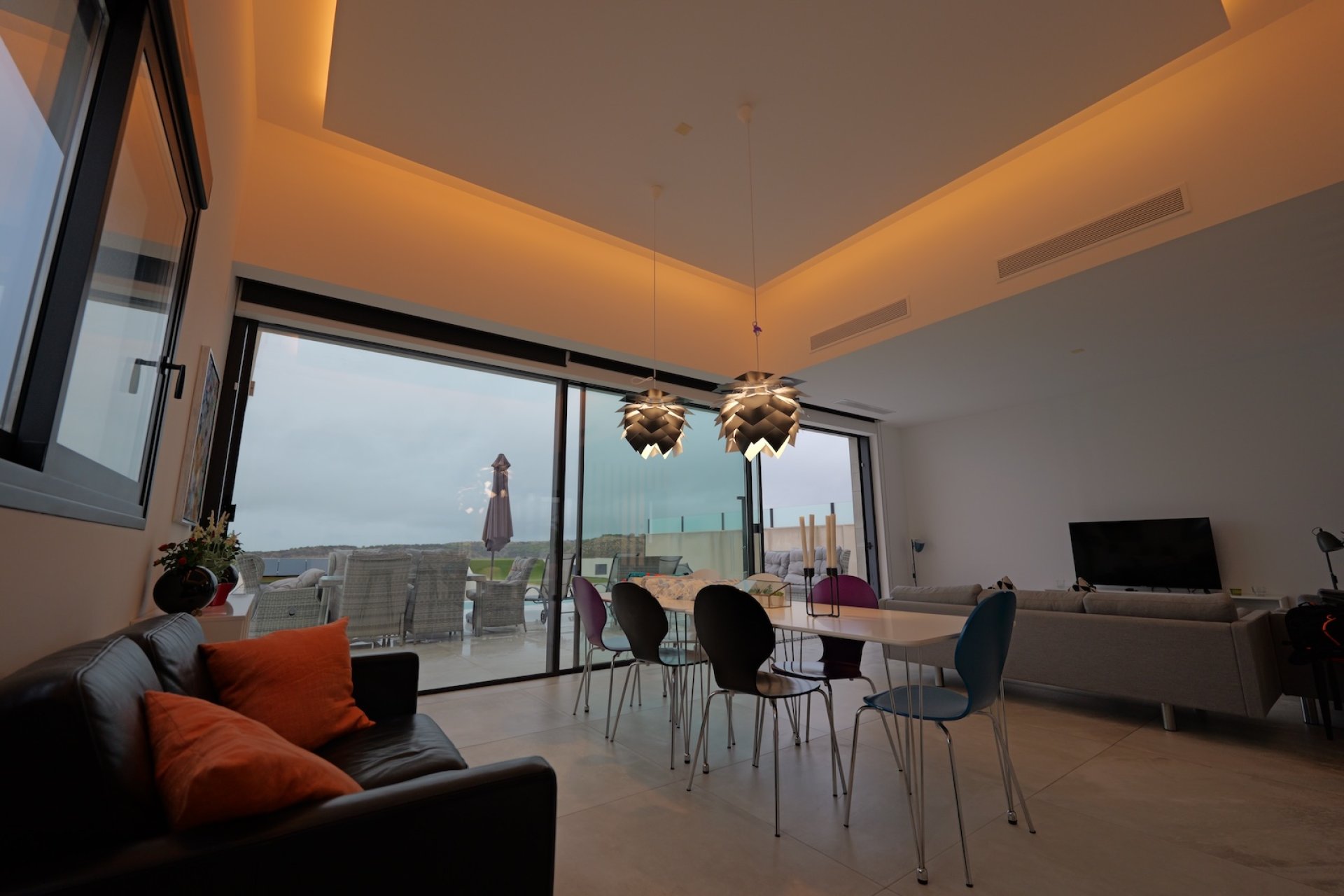 Herverkoop - Villa -
Rojales - Inland