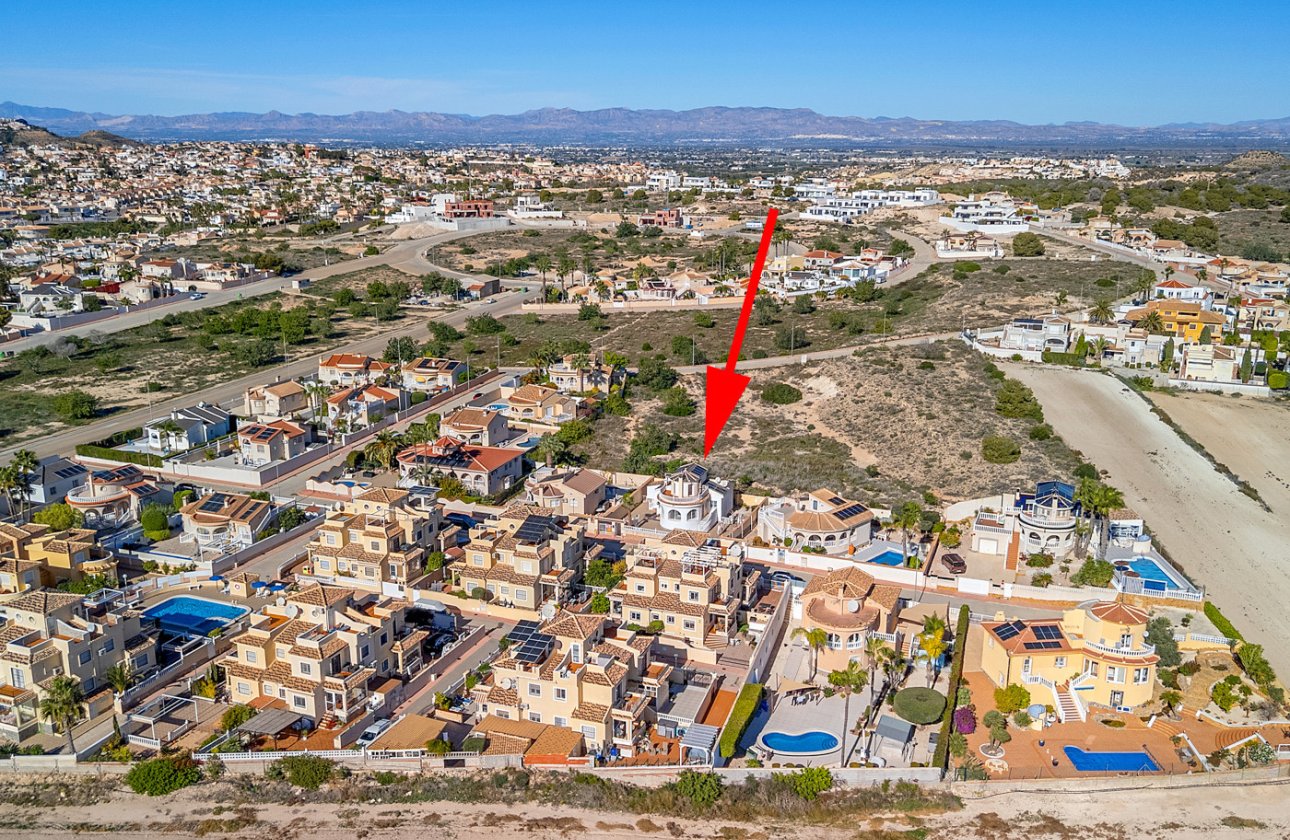 Herverkoop - Villa -
Rojales - Inland