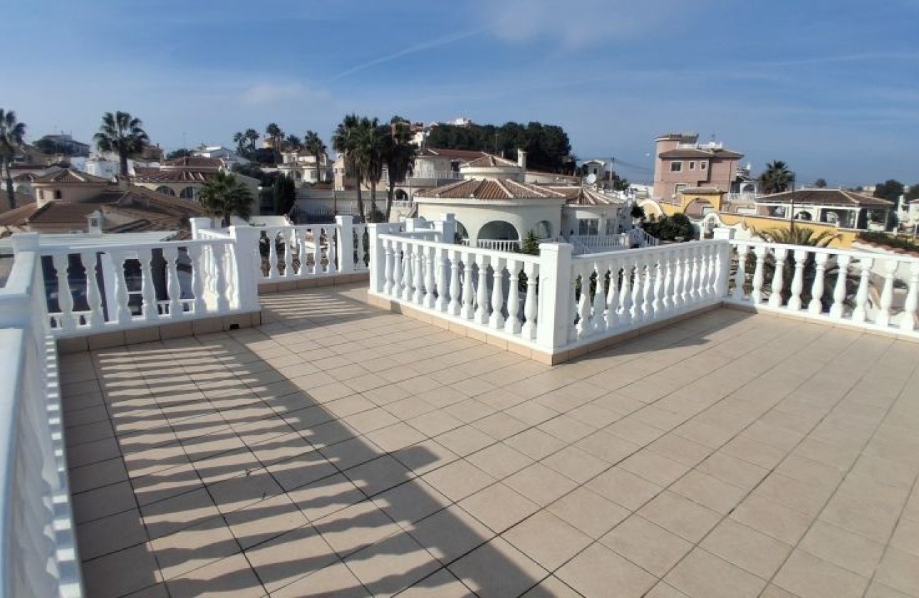 Herverkoop - Villa -
Rojales - Inland